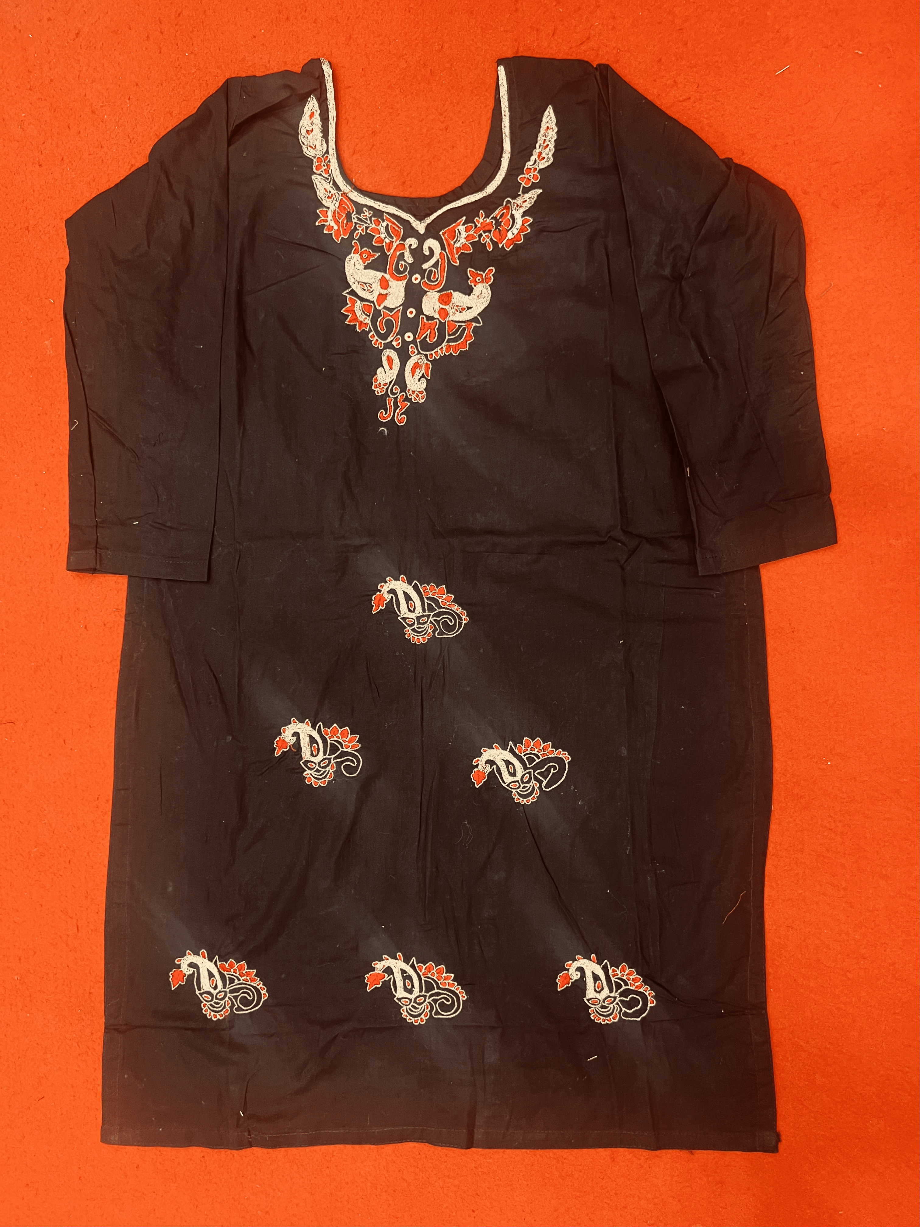 RW1icm9pZGVkIEt1cnRpIEJsYWNr